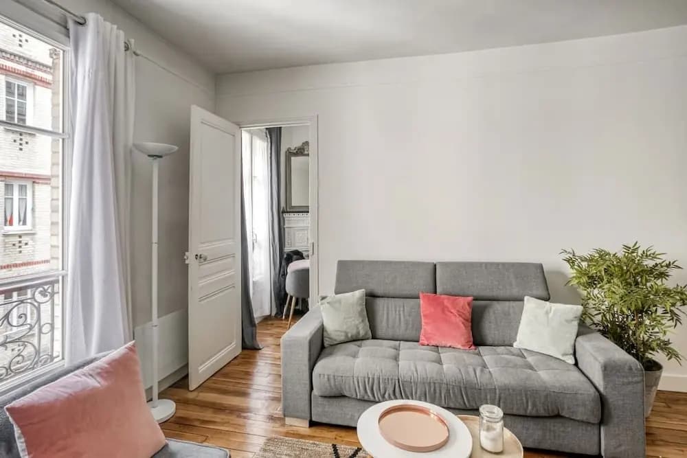 Stunning 2 Bedrooms Apartment - Modern & Cosy - photo 5