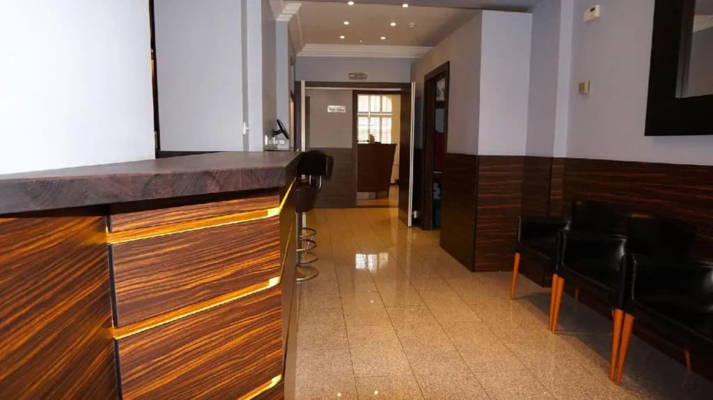 Crestfield Hotel - photo 14