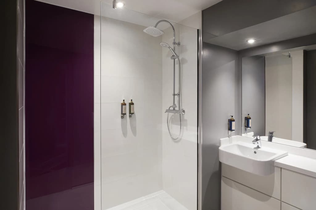 Premier Inn London St Pancras - photo 7