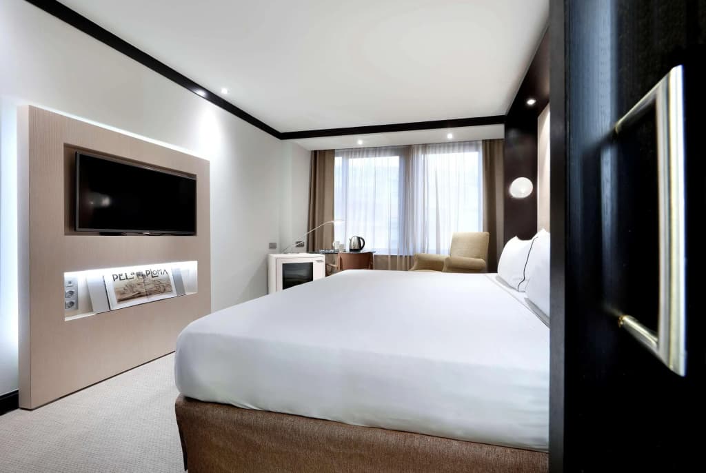 Melia Barcelona Sarrià - photo 4