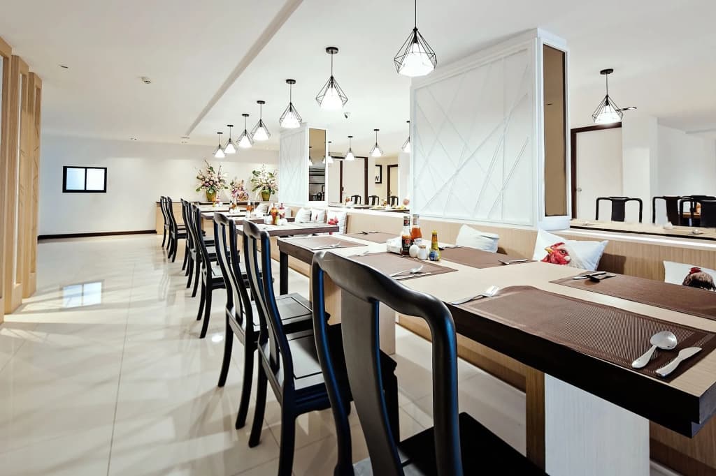 Three Sukhumvit Hotel - photo 22