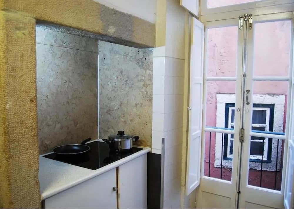 RH Vigário 2 Alfama View Apartment - photo 9