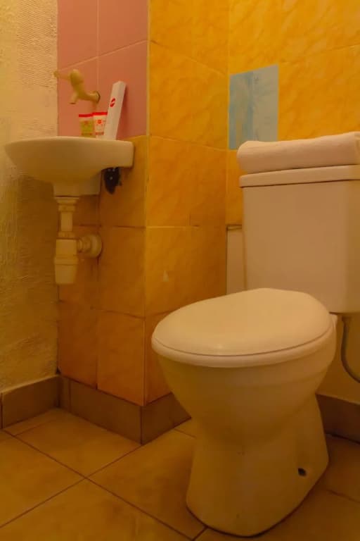 OYO 208 G House - photo 8