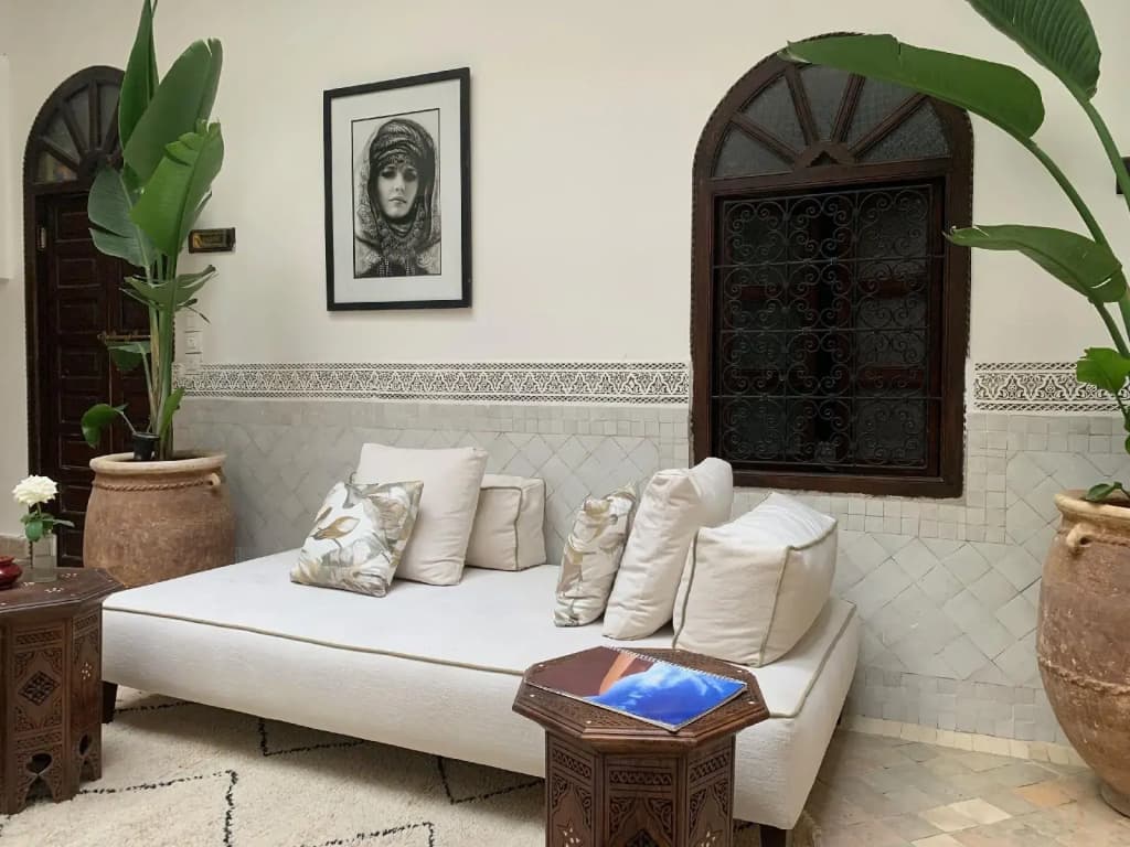 Riad Jona - photo 37