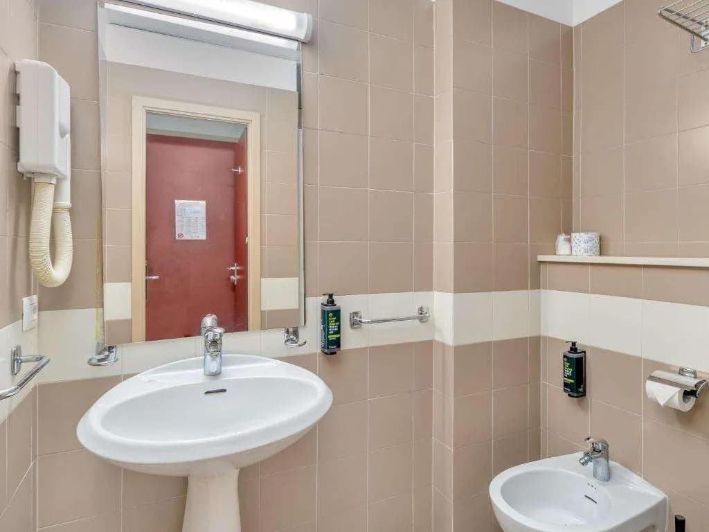 B&B Hotel Milano Ornato - photo 24