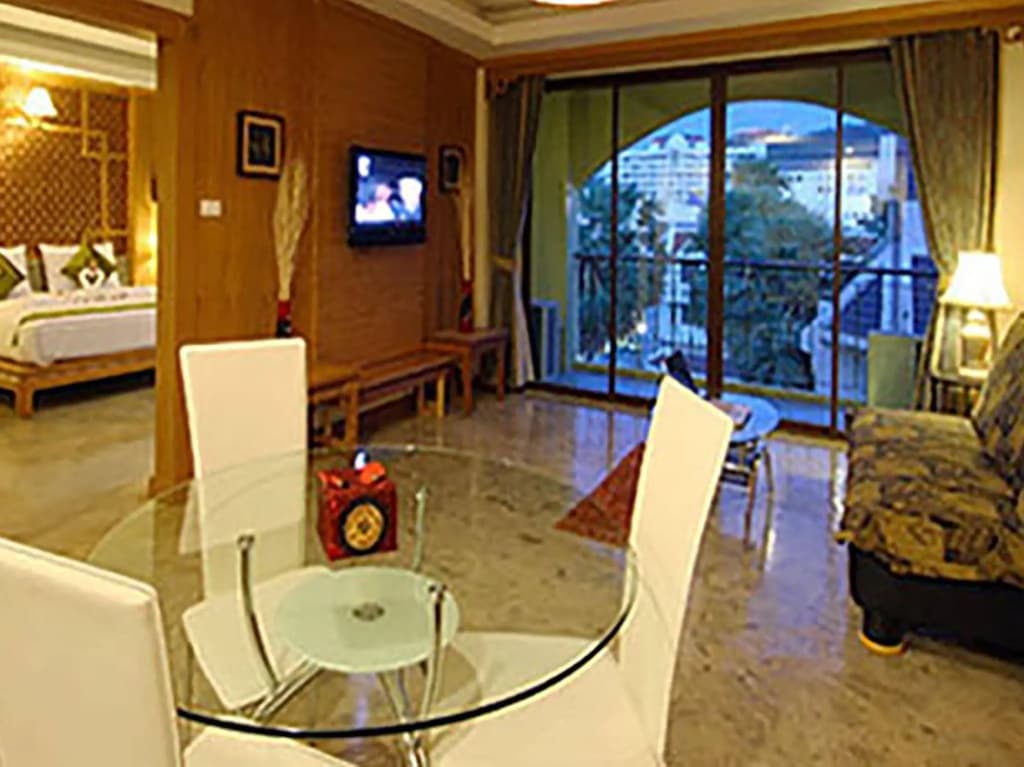 Merrison Inn Hotel - photo 4