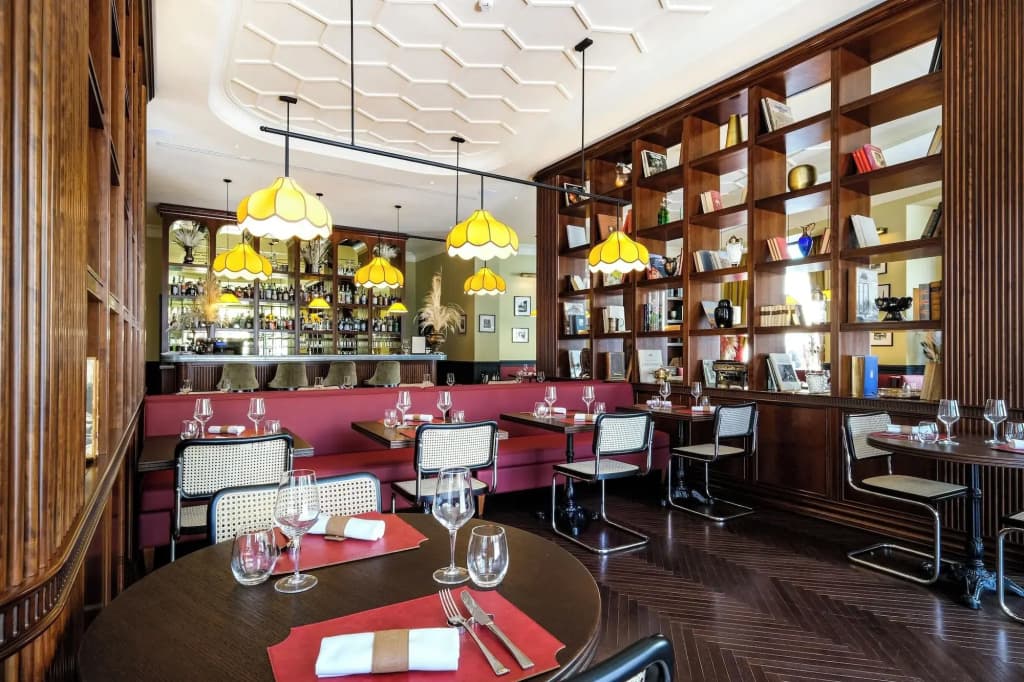 U-Visionary Roma Hotel - photo 42