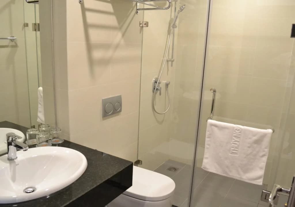 Thuy Nga Hotel Halong - photo 9