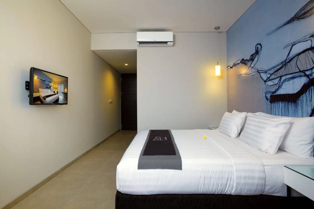 Loft Legian Hotel - photo 4
