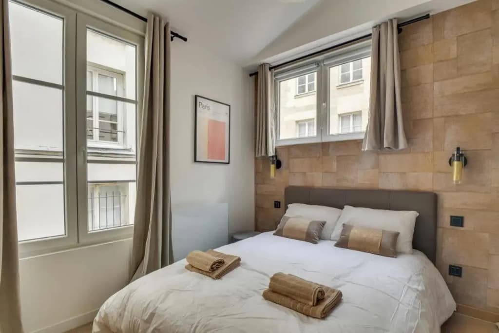 141-Suite Klein, townhouse style APT, Marais, Paris - photo 3