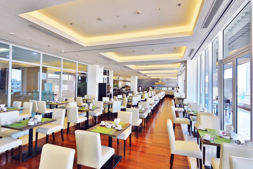 Zen Diamond Suites Hotel - photo 34