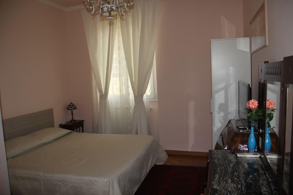 Florence Moreno's Home - photo 5