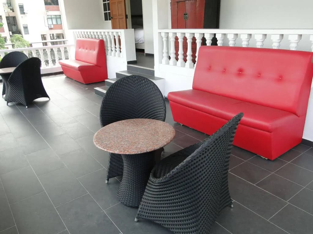 Qube Beach Resort - photo 2