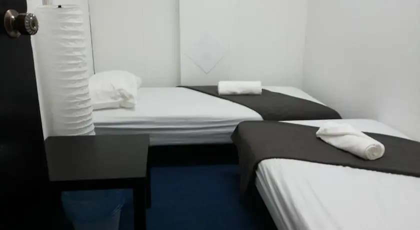 st holidays inn - photo 2