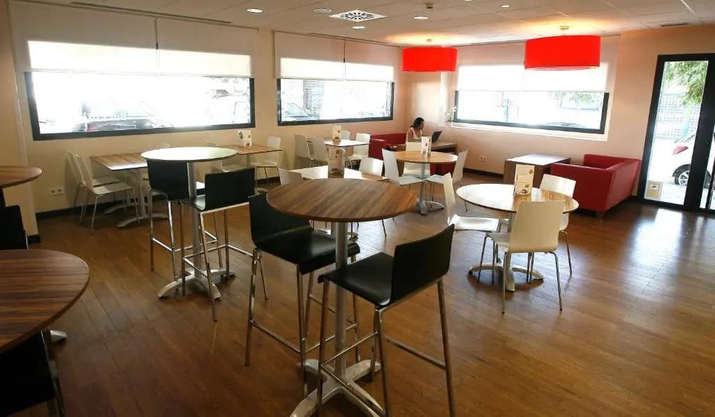 Travelodge Madrid Metropolitano - photo 21
