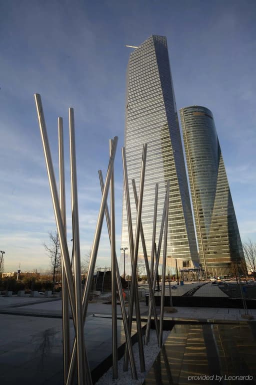 Eurostars Madrid Tower Hotel - photo 37