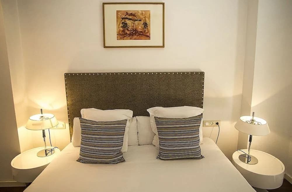 Còrcega Apartments - photo 2