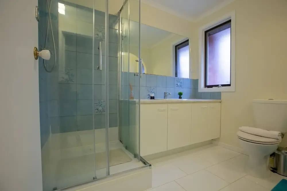 Quiet & Peaceful 3bed2bath Home @keilor Downs - photo 8
