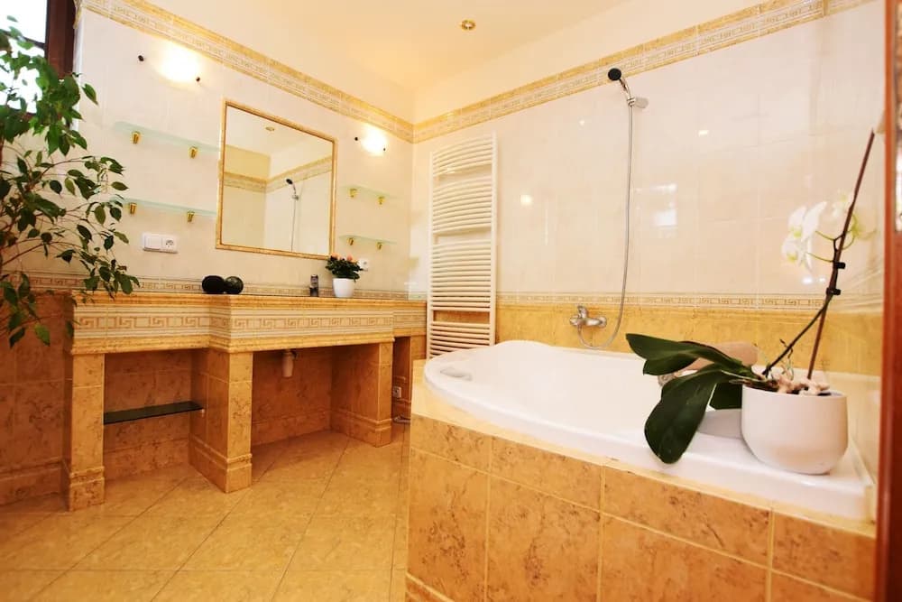 City Garden Apartments & Wellness - photo 9
