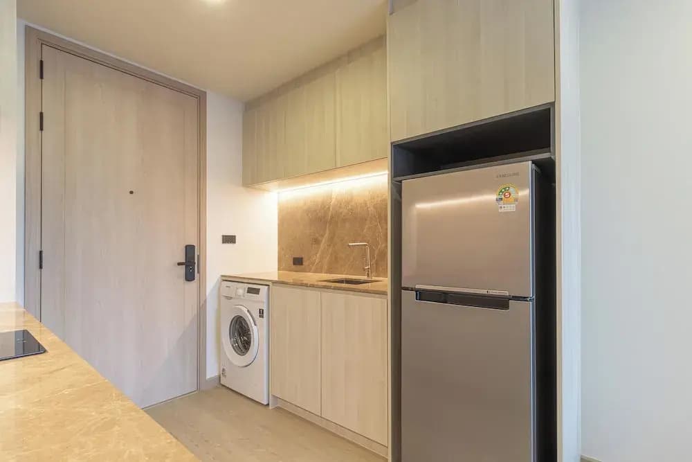 New Condo w Pool Gym Beach Nearby C247 - photo 17