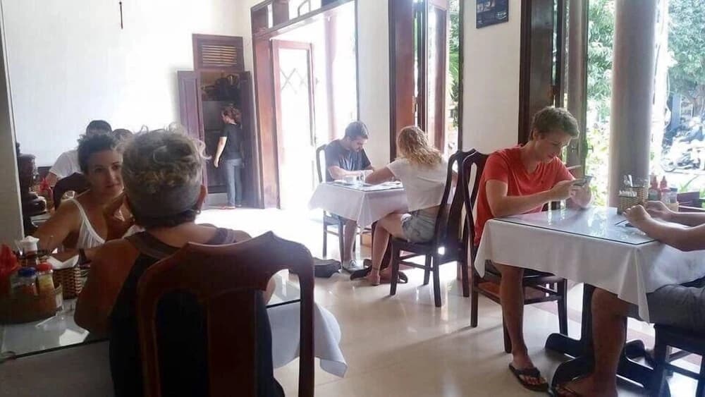 Nhi Trung Hotel - photo 15