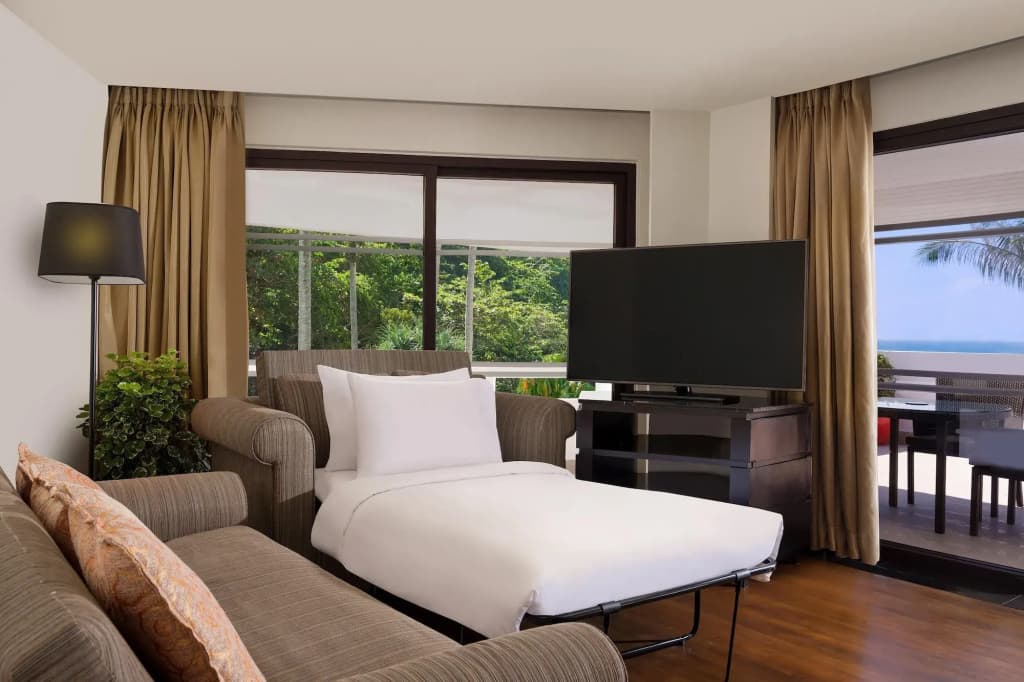 Le Meridien Phuket Beach Resort - photo 7