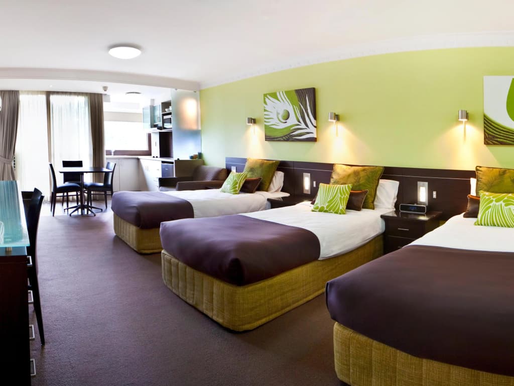 Hyde Park Inn - photo 3