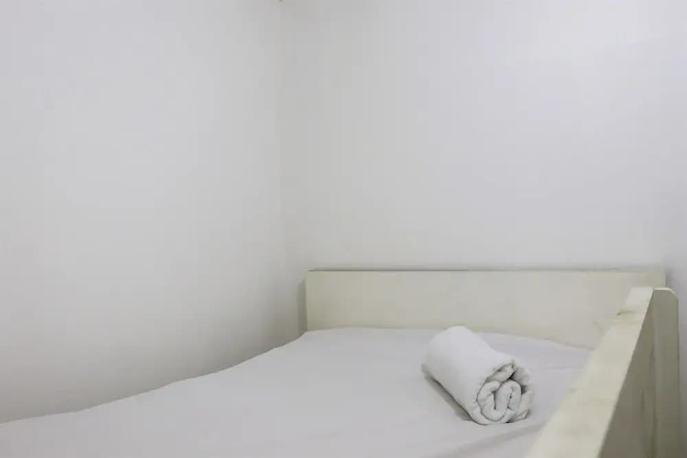 Nice Designed 2Br Menteng Square Apartment - photo 2