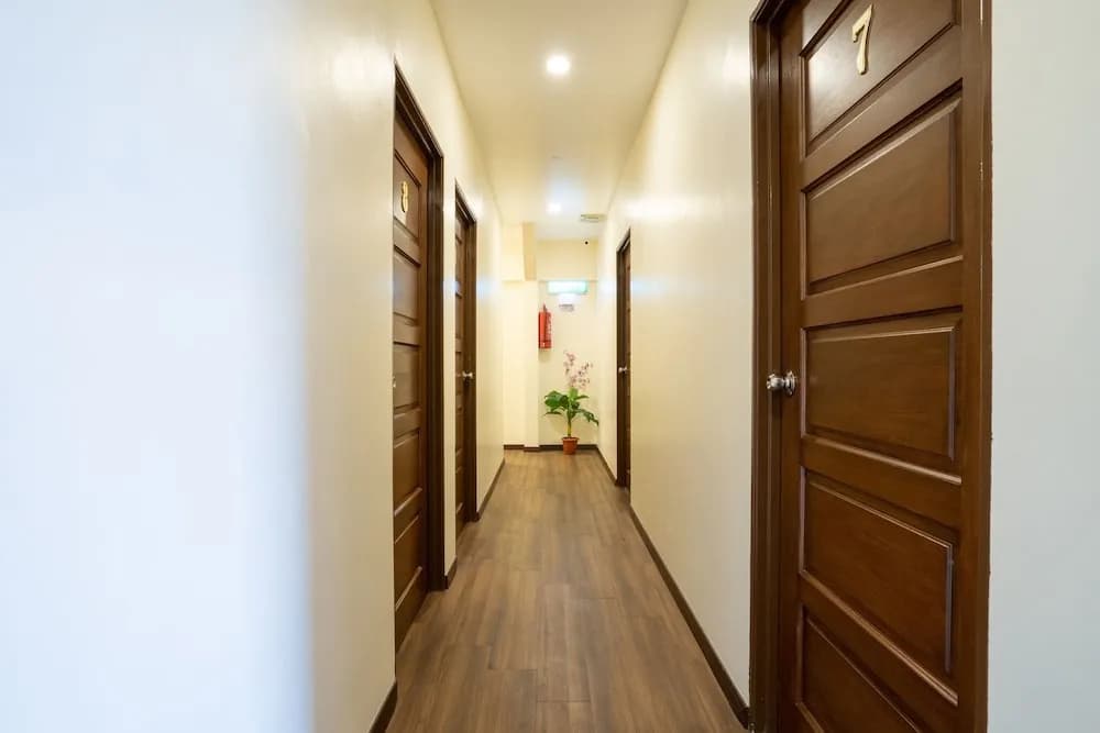 OYO 89410 Z&H Homestay - photo 10