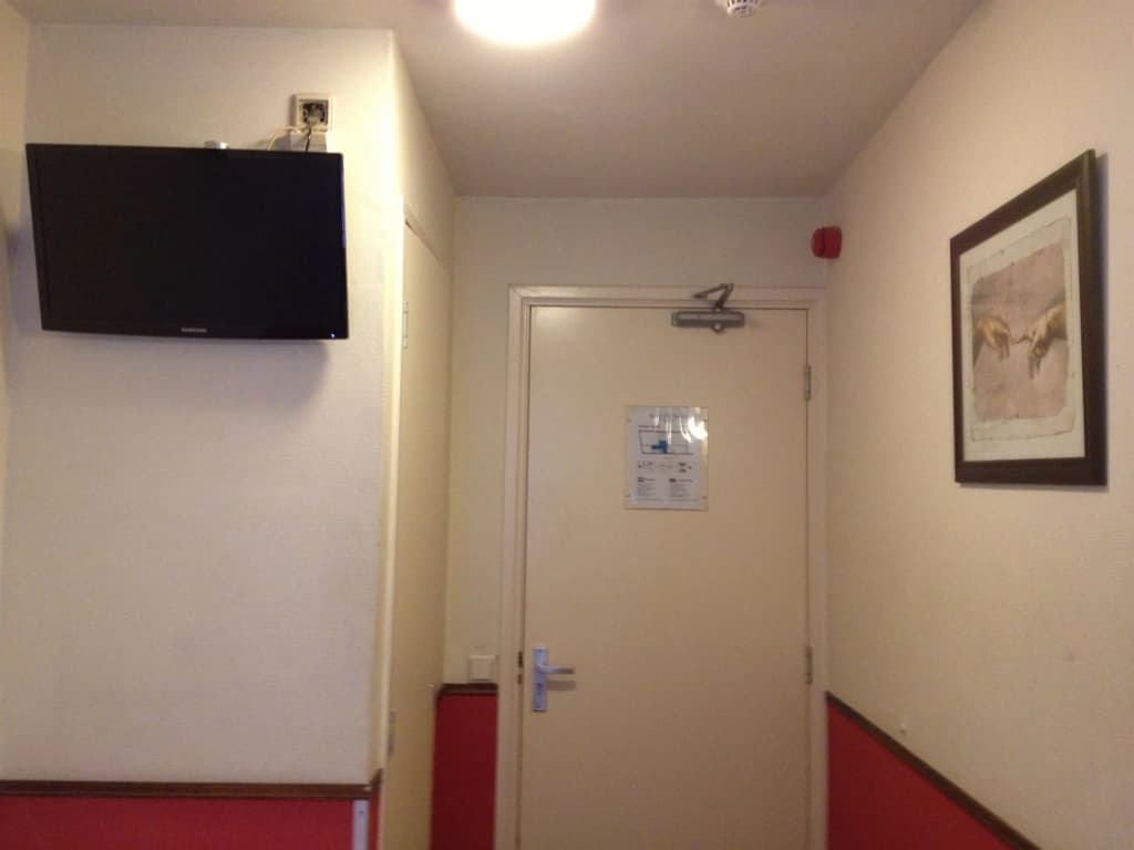 Hotel Old Nickel - photo 12