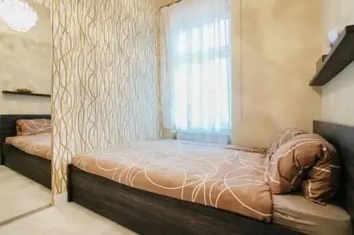 Parliment Luxury Apartment - photo 3