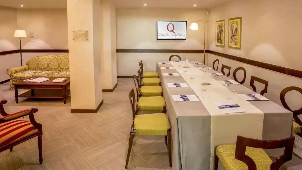 Hotel Oxford - photo 15