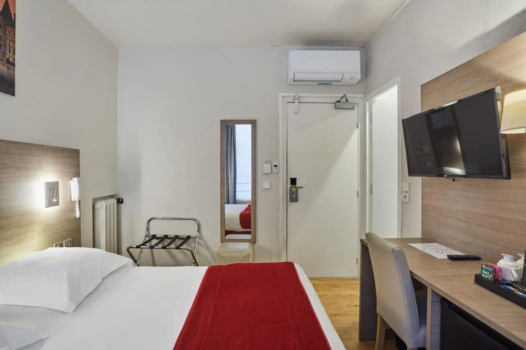 Lux Hotel Picpus - photo 7