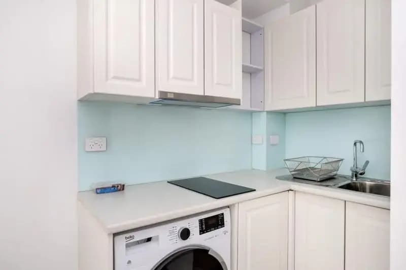 New studio apartment in Surry Hills - photo 2