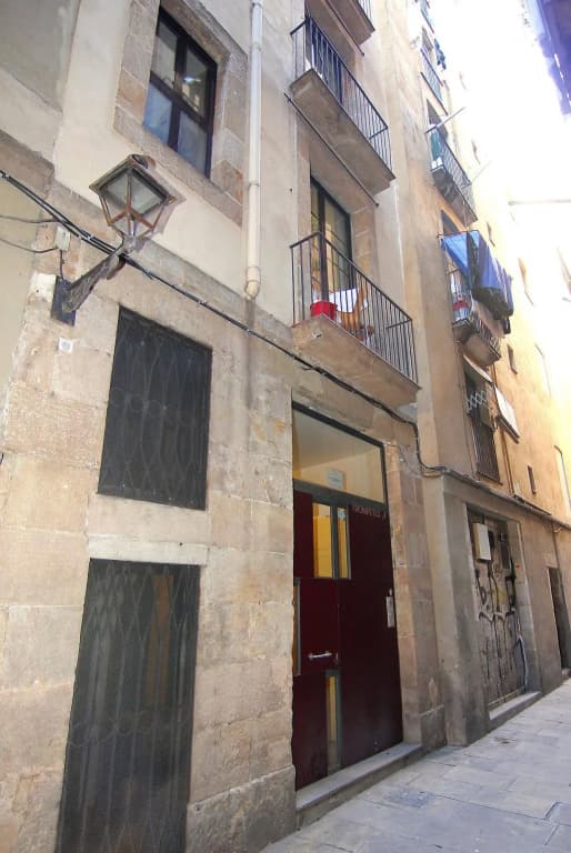Picasso Apartments - photo 1