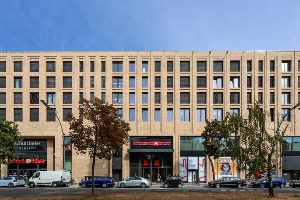 Meininger Hotel Berlin Tiergarten - photo 1