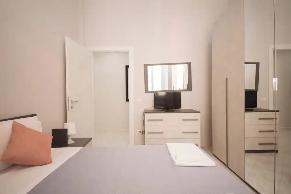Rome Flat 42 by Ghor - photo 3