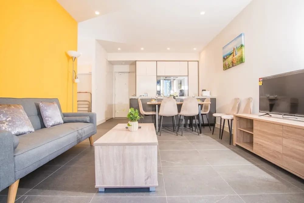 Relaxing Parramatta Apartment With Parking - photo 2