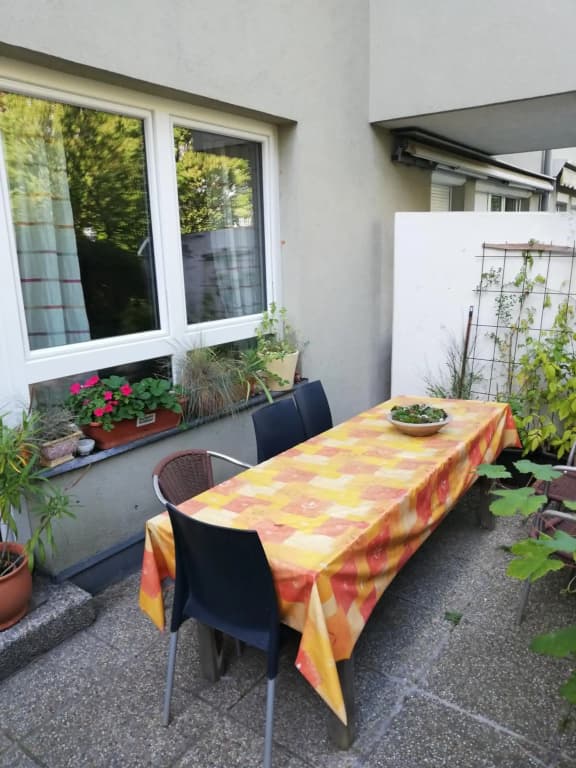 Room in maisonette with garden, parking place - photo 2