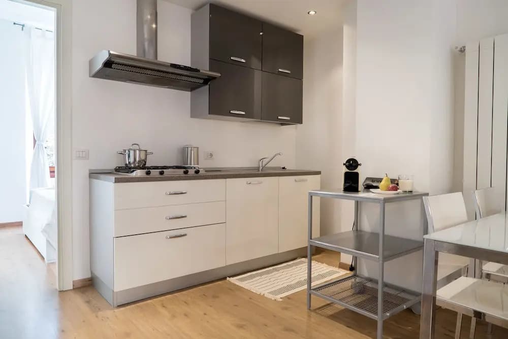 Charming Milanese Apartments - photo 18