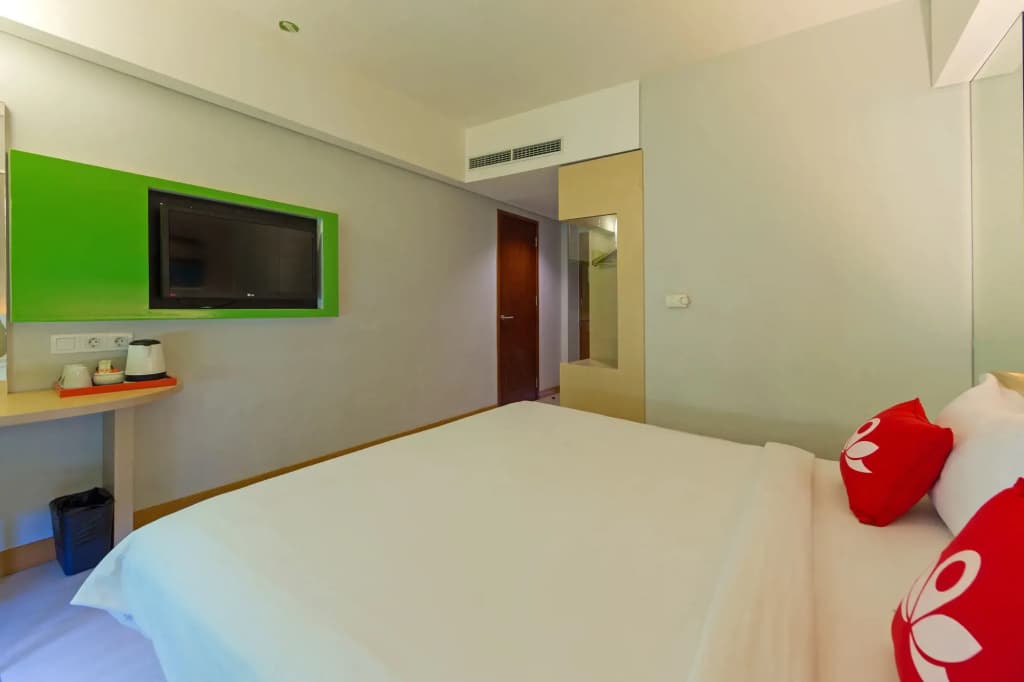 ZEN Rooms Kuta Sunset Road 2 - photo 10