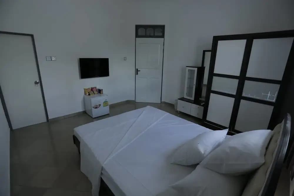 Ungoofaar Inn - photo 9