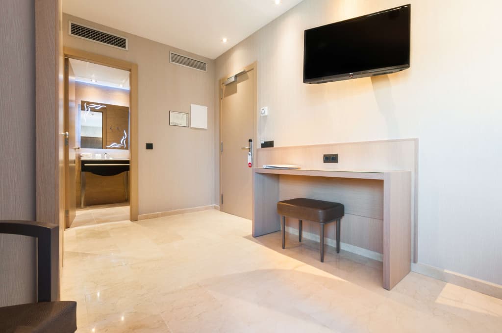 Gran Barcino Hotel - photo 17