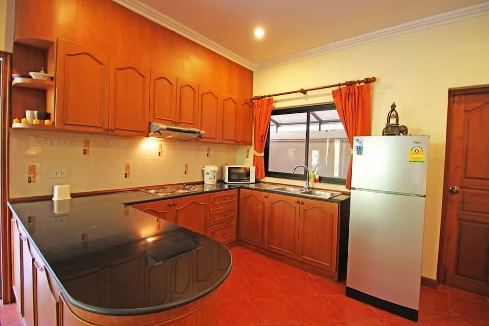 Cosy Beach Pool Villa By Pattaya Sunny Rentals - photo 17