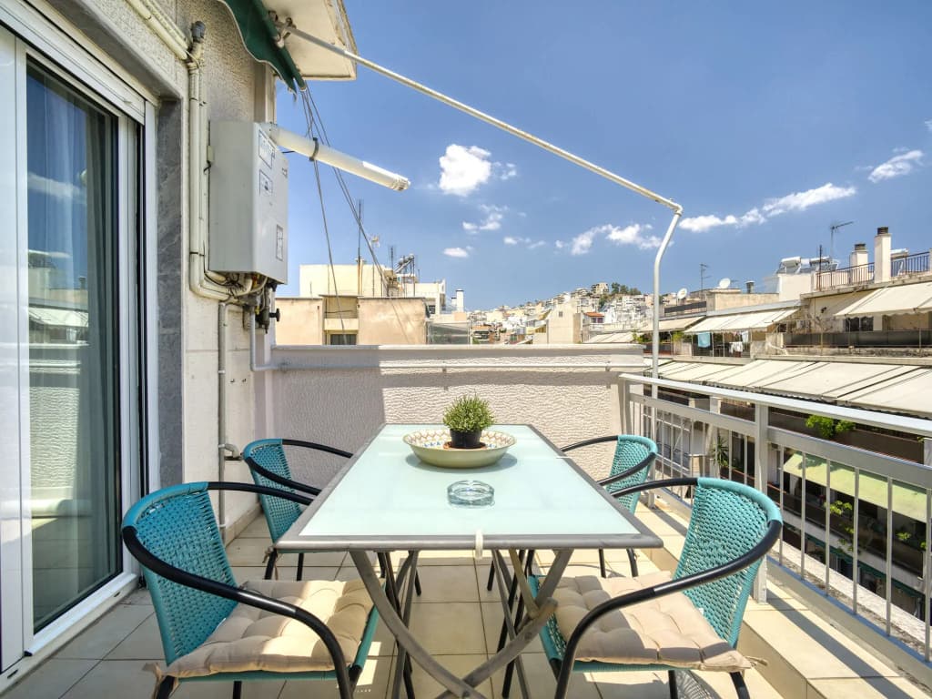 Snug apartment in Αθήνα with veranda - photo 14