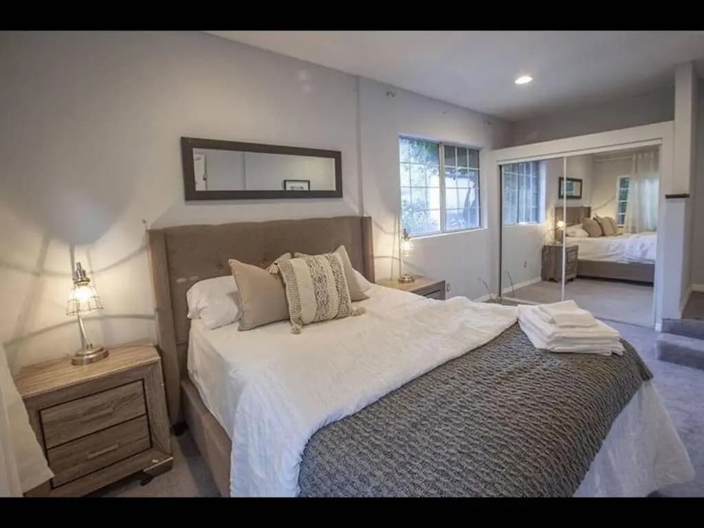 Charming Duplex Home - photo 5