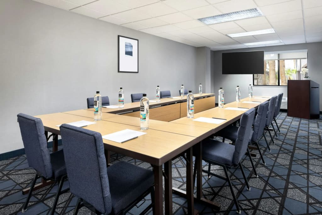 Courtyard By Marriott Las Vegas Stadium Area - photo 19