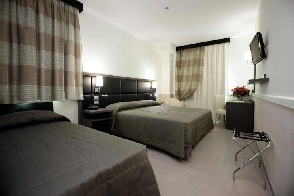 Hotel Artis - photo 23
