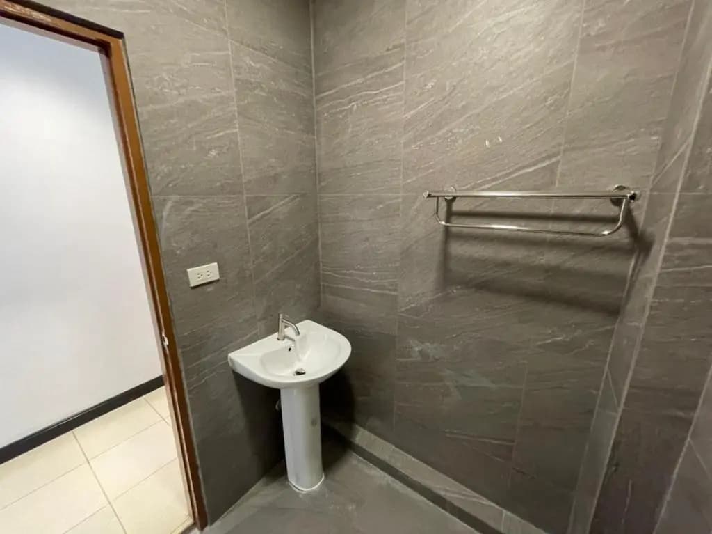 The Base Inn - photo 7