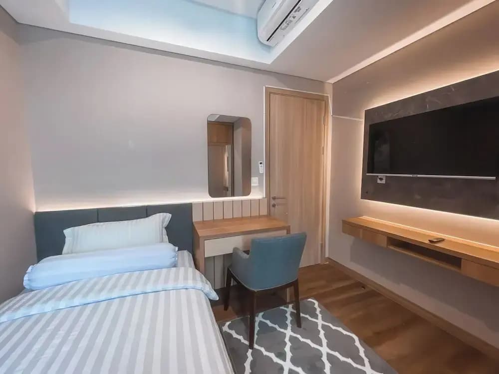 Staycation Jakarta Holland Village - photo 14